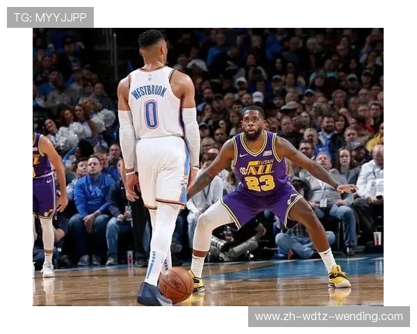 火箭队球迷在比赛中激吻镜头引发热议